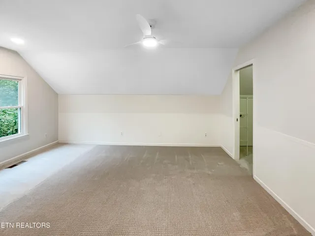 $830,000 | 42 Palisades Parkway, Oak Ridge, TN 37830