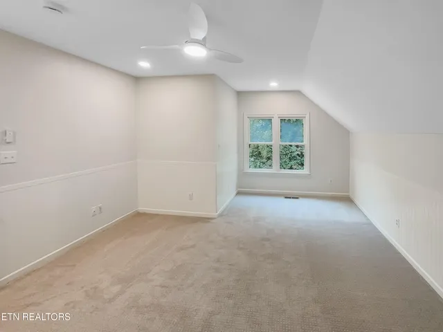 $830,000 | 42 Palisades Parkway, Oak Ridge, TN 37830