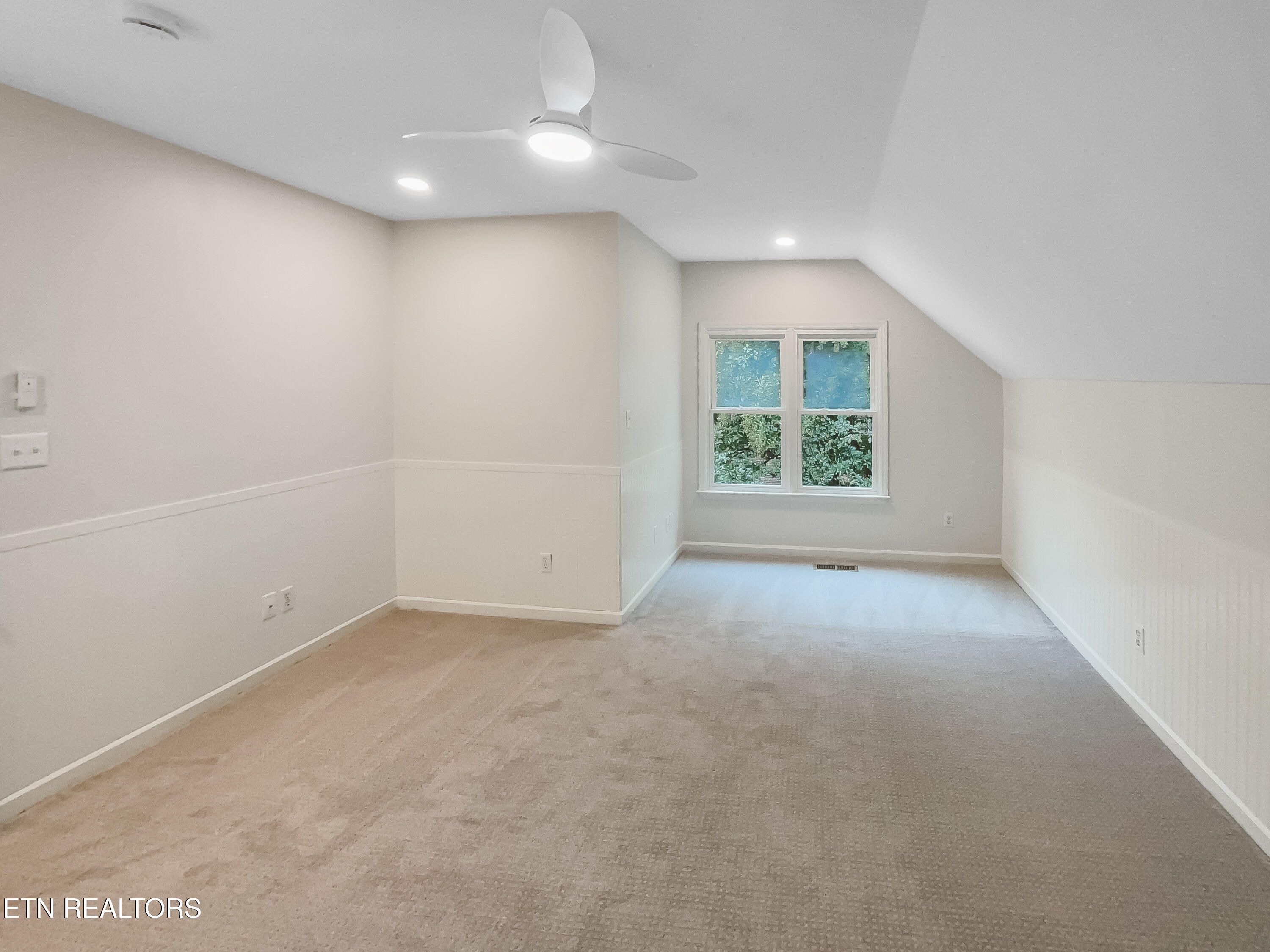 42 Palisades Parkway Oak Ridge, TN 37830 - Photo 34 of 57 photo_35