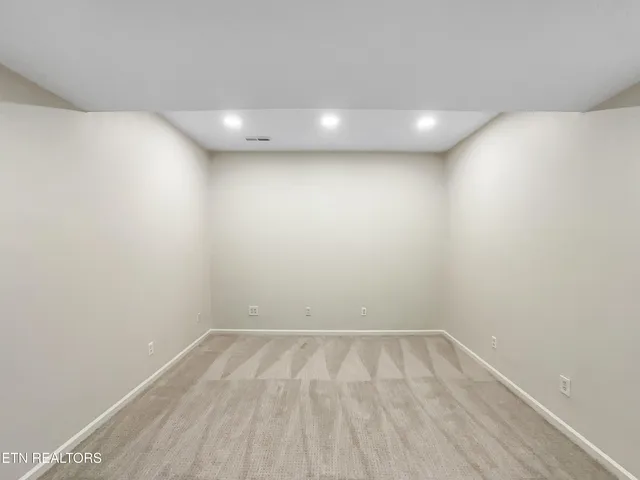 $830,000 | 42 Palisades Parkway, Oak Ridge, TN 37830