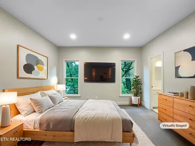 $830,000 | 42 Palisades Parkway, Oak Ridge, TN 37830