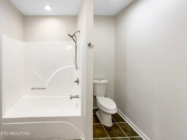 $830,000 | 42 Palisades Parkway, Oak Ridge, TN 37830