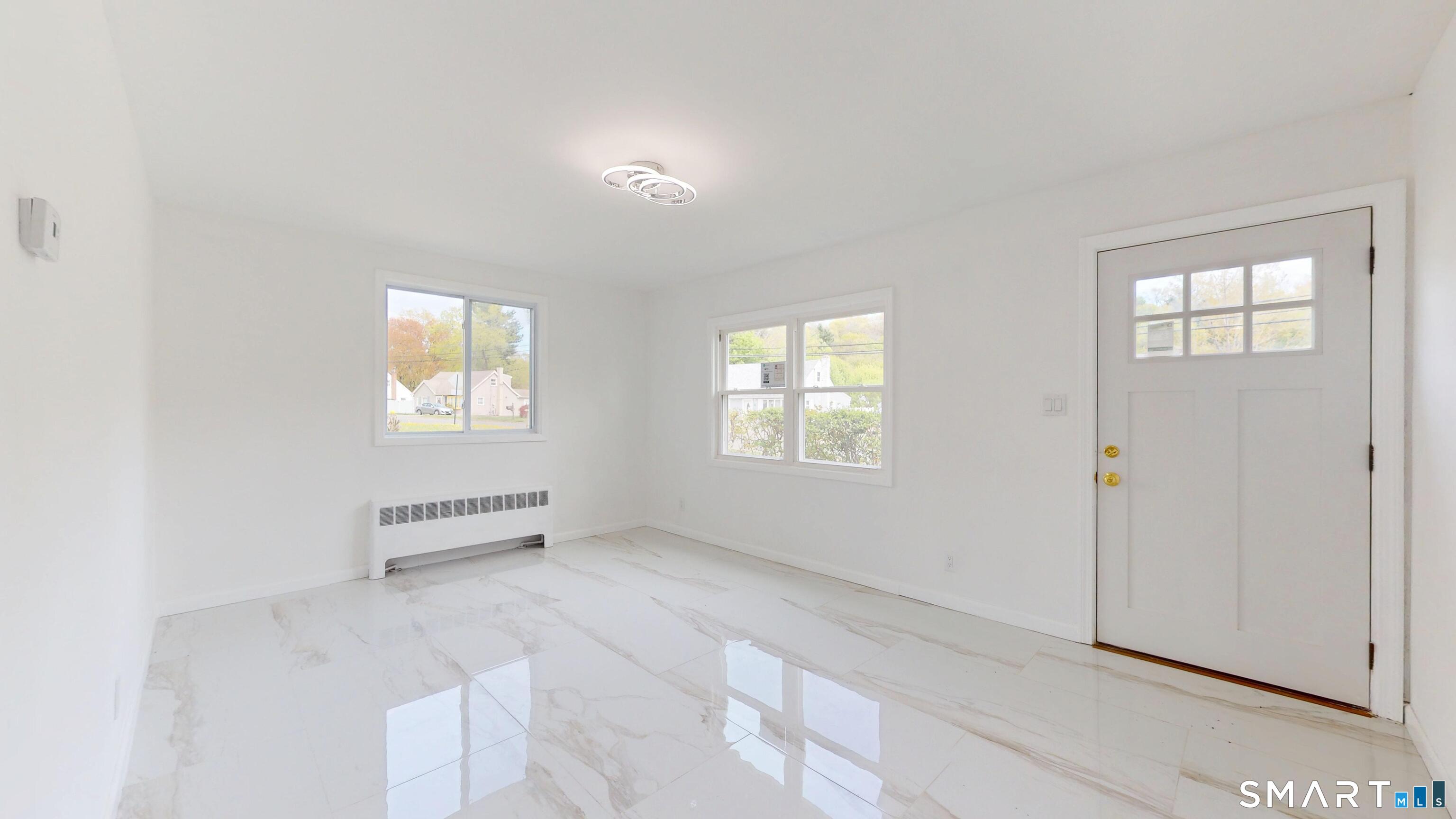 52 Glen Haven Road New Haven, CT 06513 - Photo 7 of 38