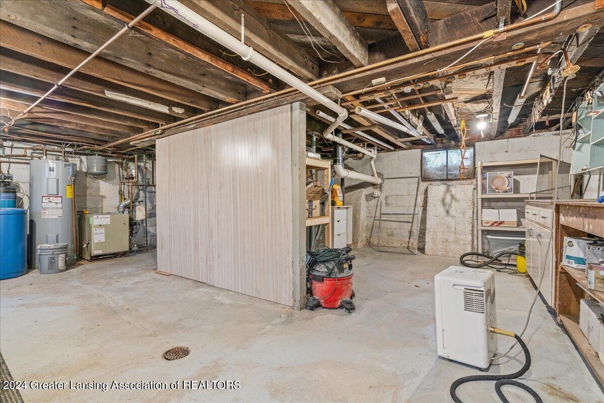 4740 West Clark Road Lansing, MI 48906 - Photo 34 of 37 34-Media Jett-34