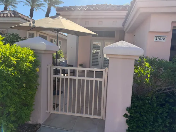 $4,000 | 37672 Breeze Way, Palm Desert, CA 92211