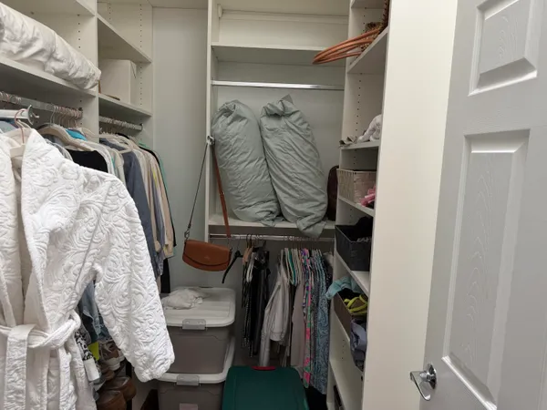 $4,000 | 37672 Breeze Way, Palm Desert, CA 92211