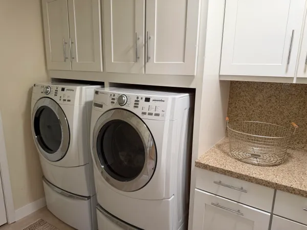 $4,000 | 37672 Breeze Way, Palm Desert, CA 92211