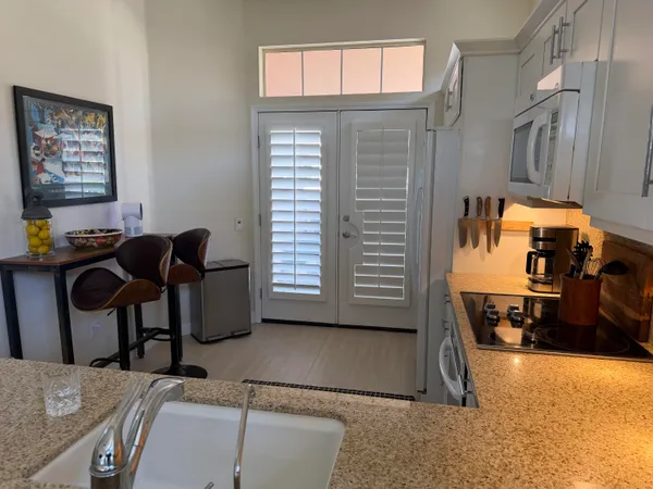 $4,000 | 37672 Breeze Way, Palm Desert, CA 92211