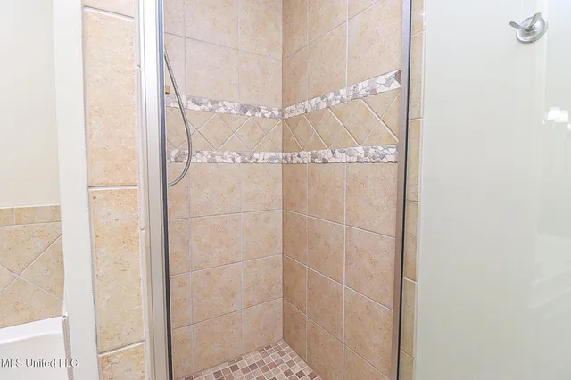 $407,000 | 65 Breakers Lane, Ridgeland, MS 39157