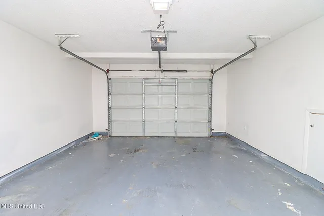 $407,000 | 65 Breakers Lane, Ridgeland, MS 39157