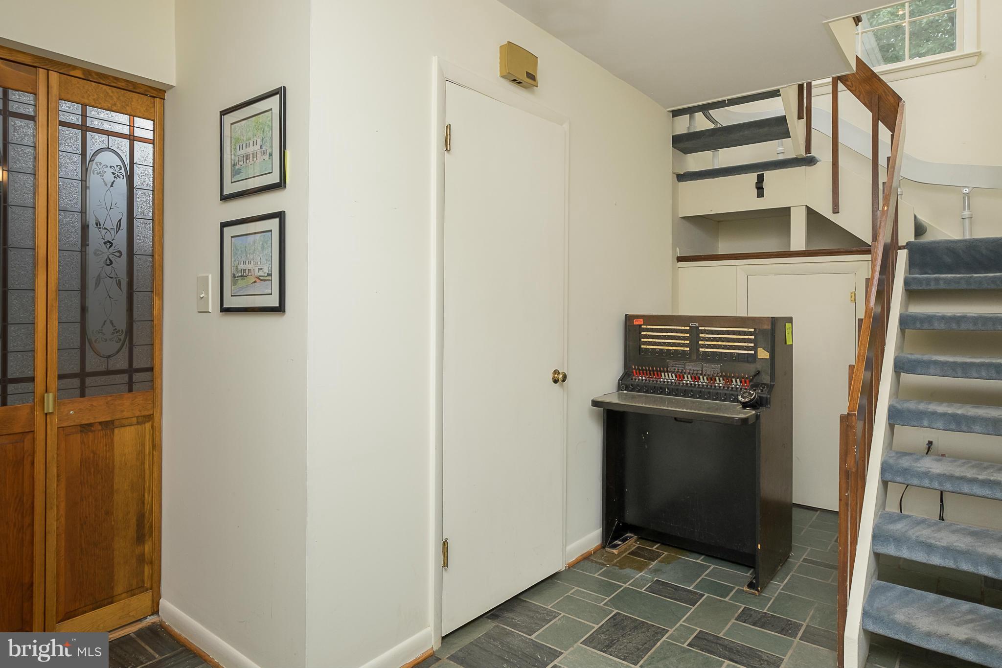 10836 Harding Road Laurel, MD 20723 - Photo 12 of 25