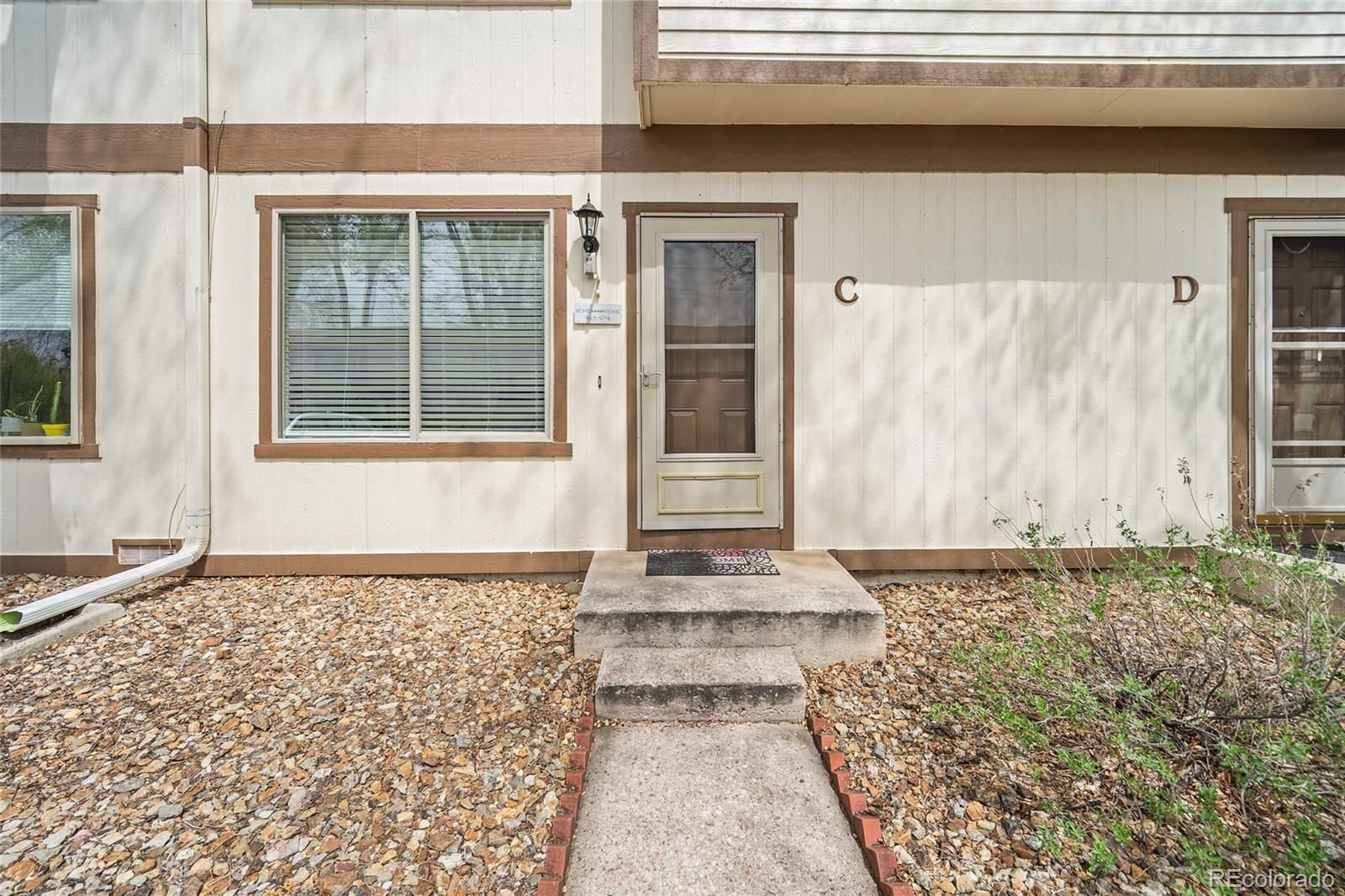 749 Alexander Road, Unit C Colorado Springs, CO 80909 - Photo 4 of 29