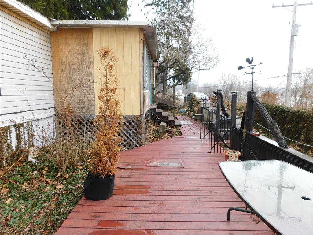 416 Midland Road Midland, PA 15059 - Photo 4 of 37