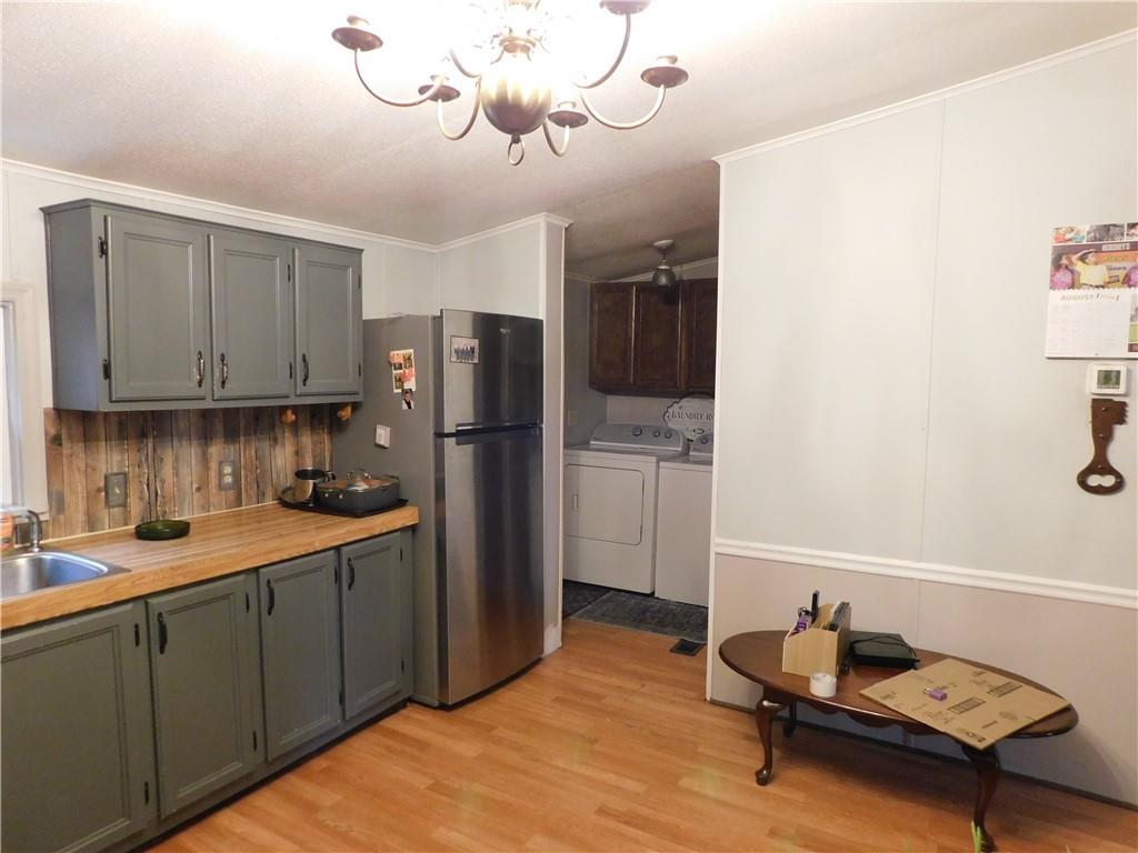 416 Midland Road Midland, PA 15059 - Photo 8 of 37