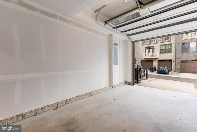 $599,999 | 14093 Sunrise Valley Drive, Herndon, VA 20171