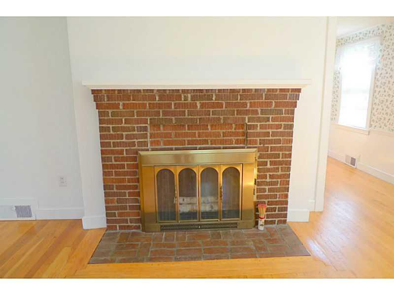 3 Anson Road Portland, ME 04102 - Photo 7 of 22 Living Room.