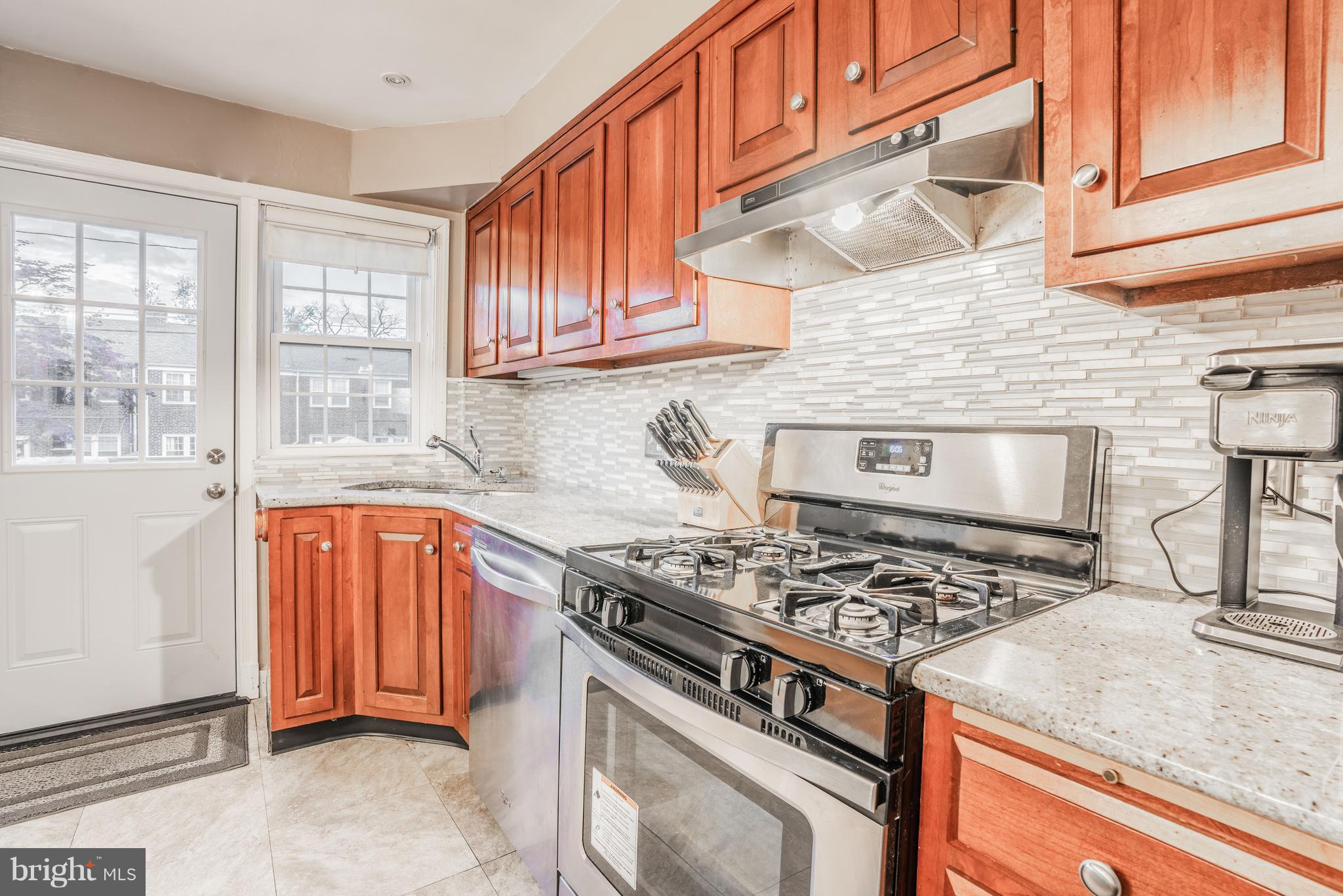 180 Brandon Road Baltimore, MD 21212 - Photo 17 of 39