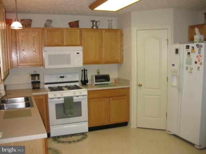 421 Buttonwoods Road Elkton, MD 21921 - Photo 3 of 12 Kitchen