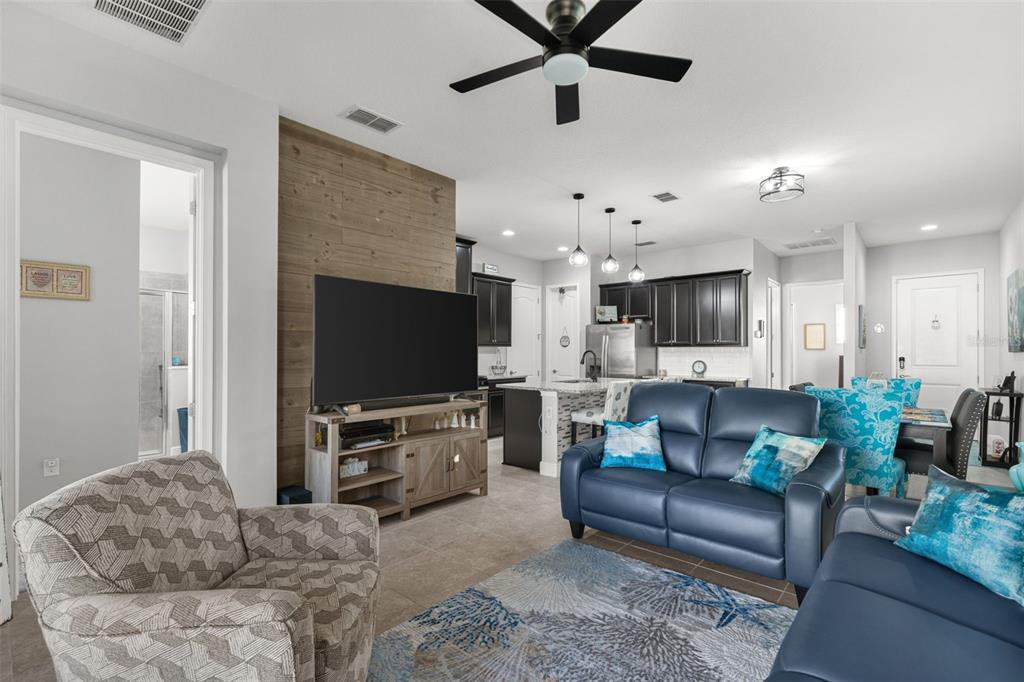 2437 Yellow Brick Road St. Cloud, FL 34772 - Photo 18 of 45