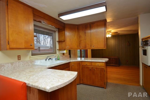 104 Oakdale Road Washington, IL 61571 - Photo 6 of 18 Gallery Image 6
