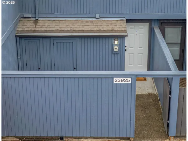 $235,000 | 23925 Northeast Treehill Drive, Wood Village, OR 97060