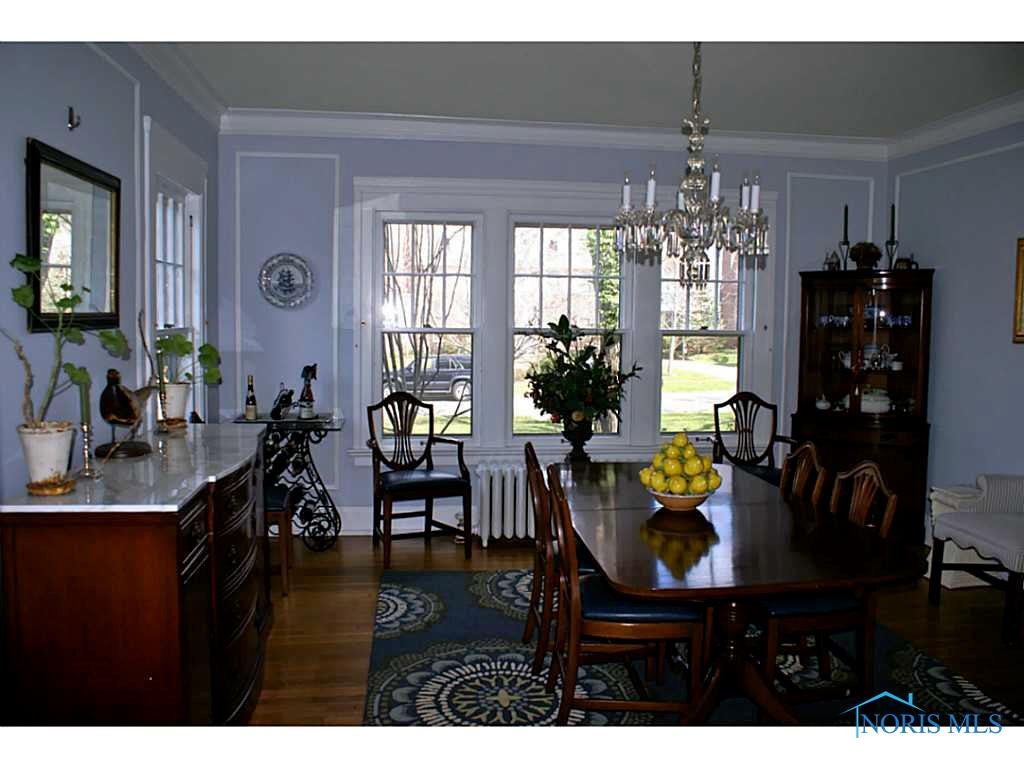 3735 Edgevale Road Toledo, OH 43606 - Photo 5 of 20 Dining Room.