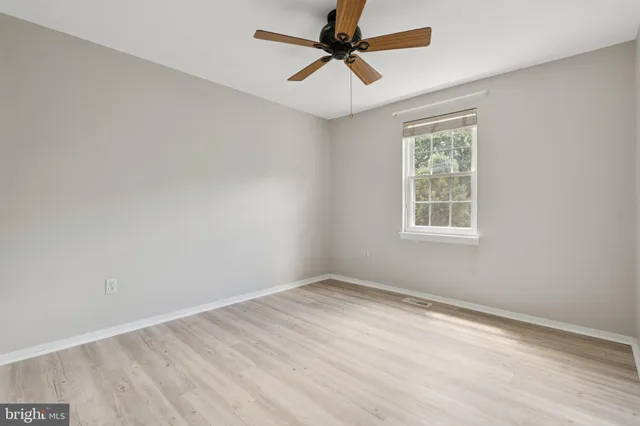 $2,300 | 127 East Orange Court, Parkville, MD 21234