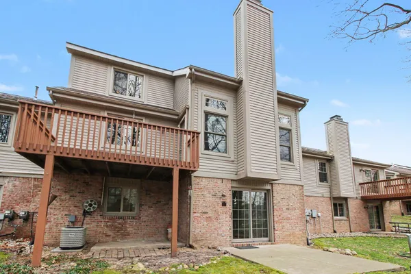 $399,900 | 306 Pineknoll Court, Brighton, MI 48116