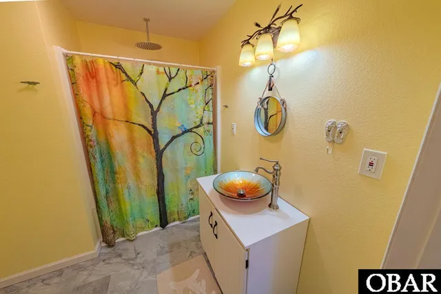 $585,000 | 39009 Snook Court, Avon, NC 27915