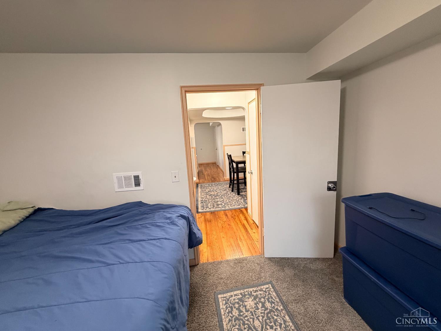 1589 Summit Road Cincinnati, OH 45237 - Photo 13 of 36