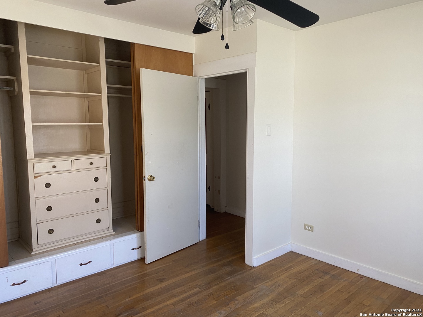 933 Beck Street Schertz, TX 78154 - Photo 10 of 22