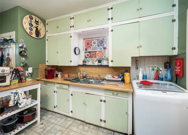 $599,999 | 4710 Ramsey Avenue, Austin, TX 78756