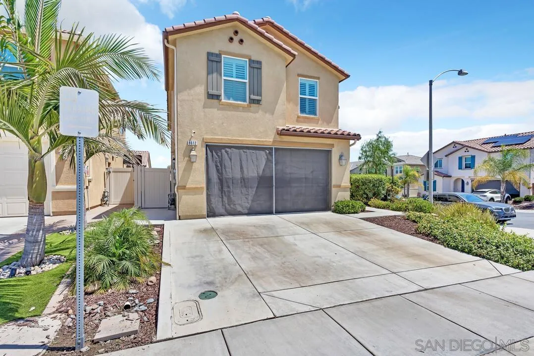 8612 Comiskey Way Santee, CA 92071 - Photo 3 of 37 Gallery Image 3
