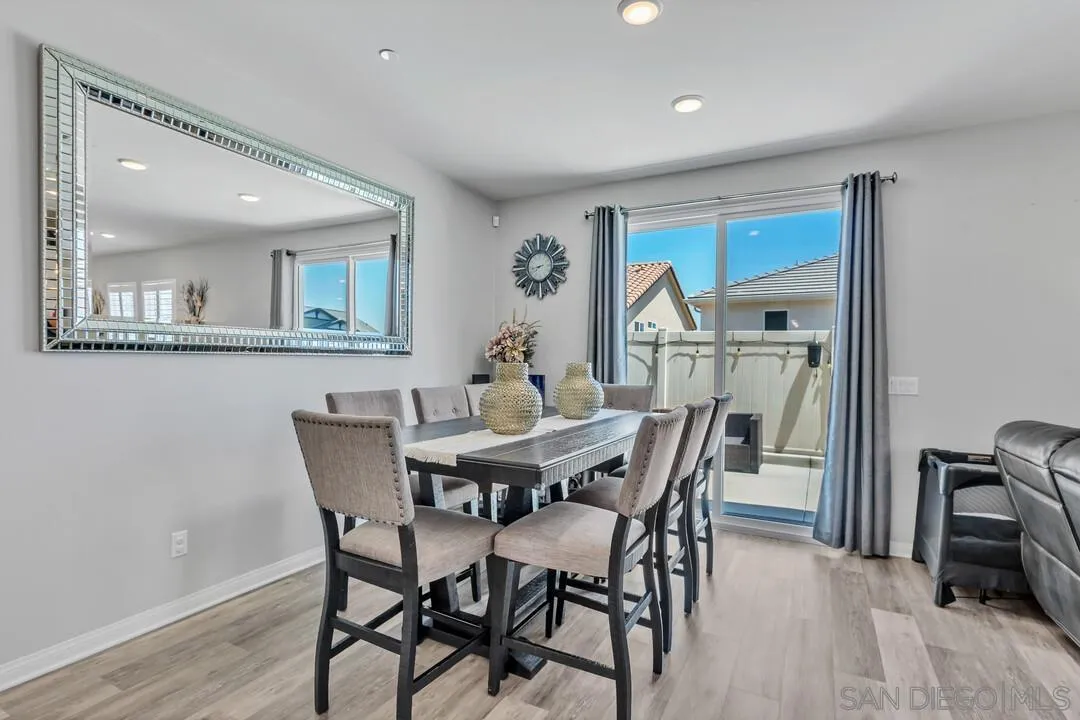 8612 Comiskey Way Santee, CA 92071 - Photo 8 of 37 Gallery Image 8