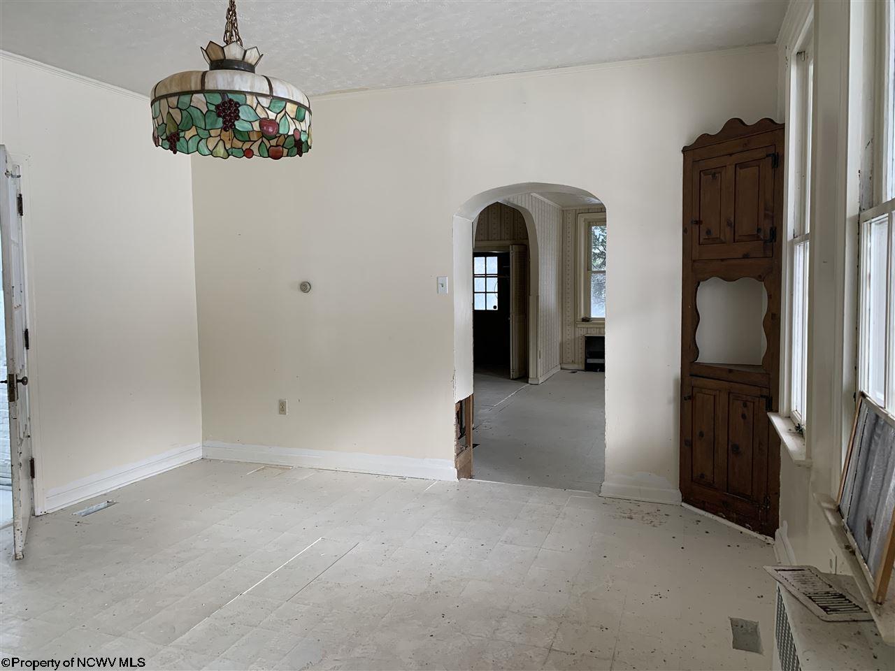 804 Middletown Road Shinnston, WV 26431 - Photo 6 of 22 Gallery Image 6