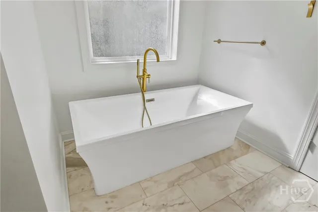 $4,900 | 437 Bear River Drive, Richmond Hill, GA 31324