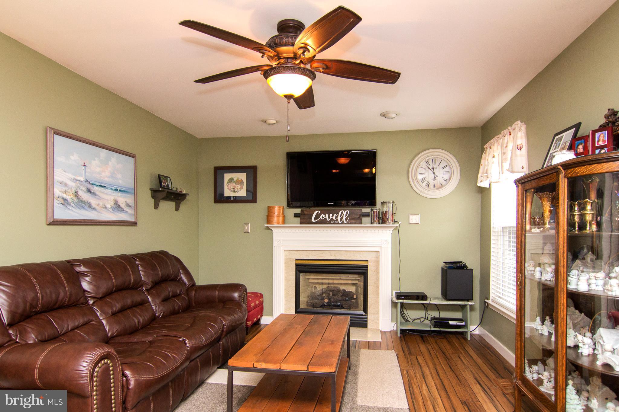 1303 Crossbow Road Mount Airy, MD 21771 - Photo 14 of 30 Family Room