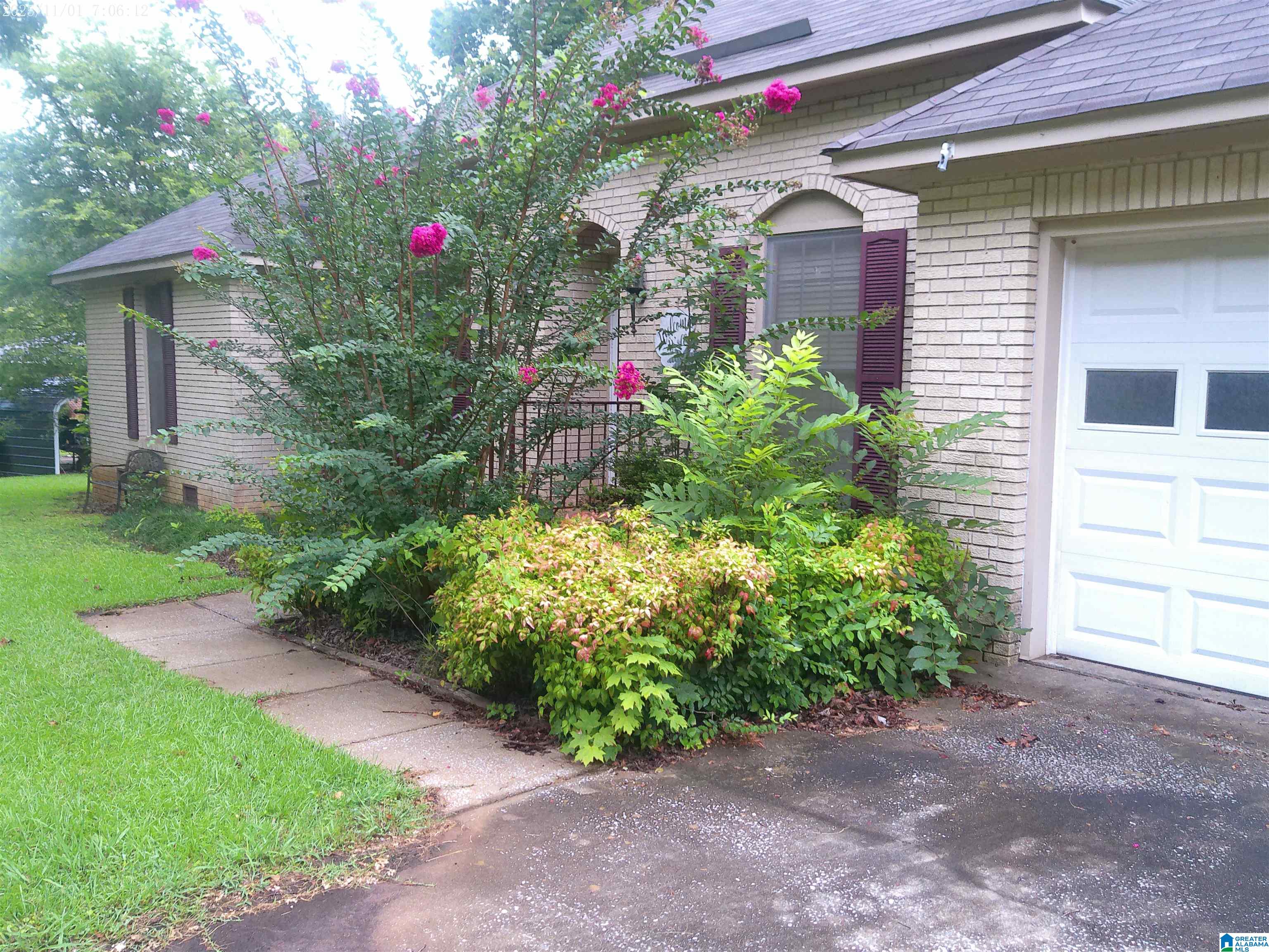 615 Pinecrest Road Sylacauga, AL 35150 - Photo 2 of 15 Gallery Image 2