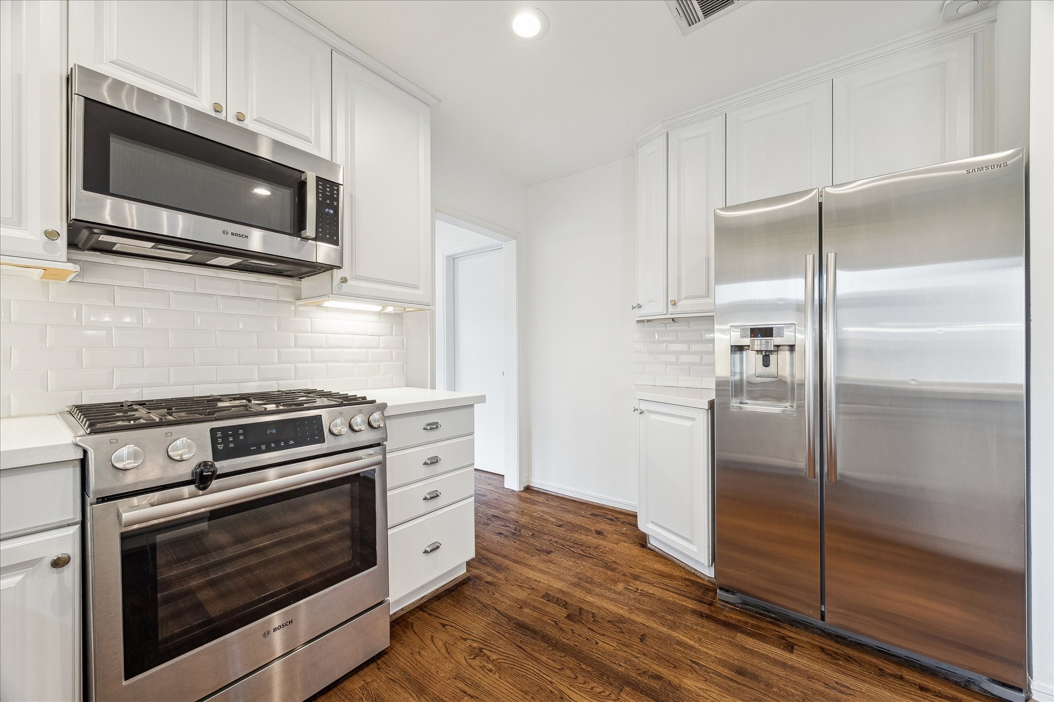 2820 Rice Boulevard West University Place, TX 77005 - Photo 11 of 37 KITCHEN.
