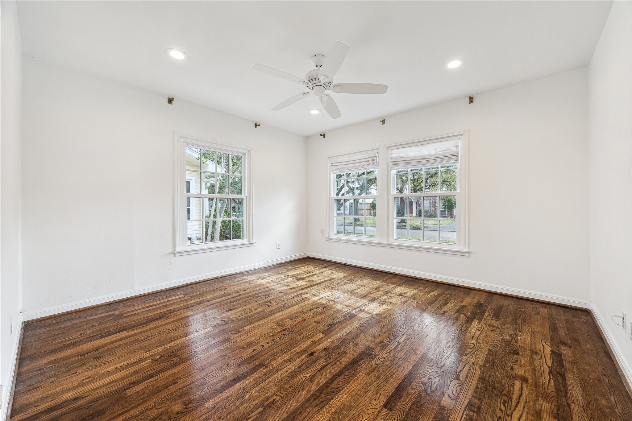 2820 Rice Boulevard West University Place, TX 77005 - Photo 18 of 37 PRIMARY BEDROOM.