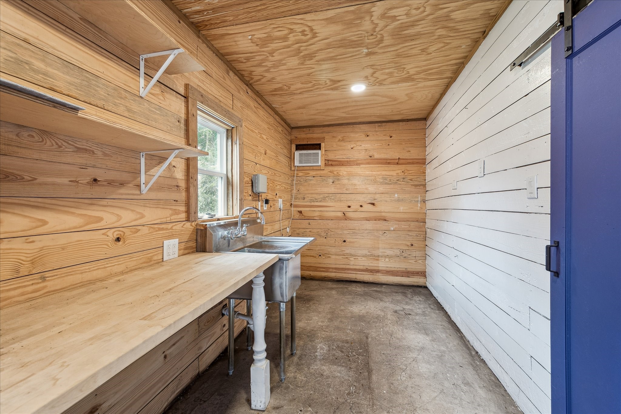 2820 Rice Boulevard West University Place, TX 77005 - Photo 30 of 37 GARAGE WORKSHOP