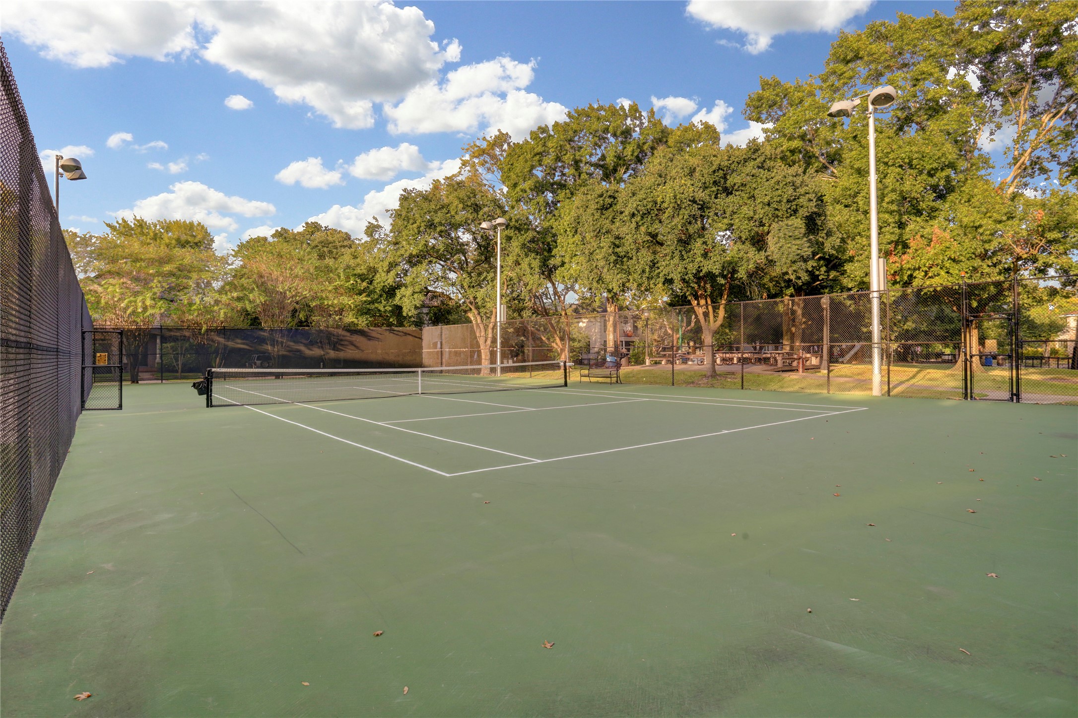 2820 Rice Boulevard West University Place, TX 77005 - Photo 33 of 37 WEIR PARK TENNIS COURTS