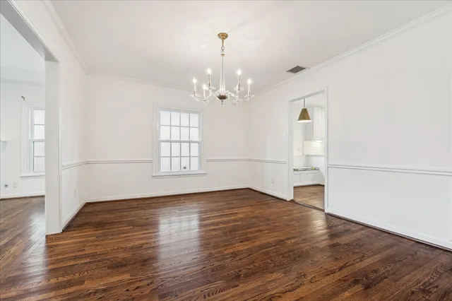 $5,500 | 2820 Rice Boulevard, West University Place, TX 77005