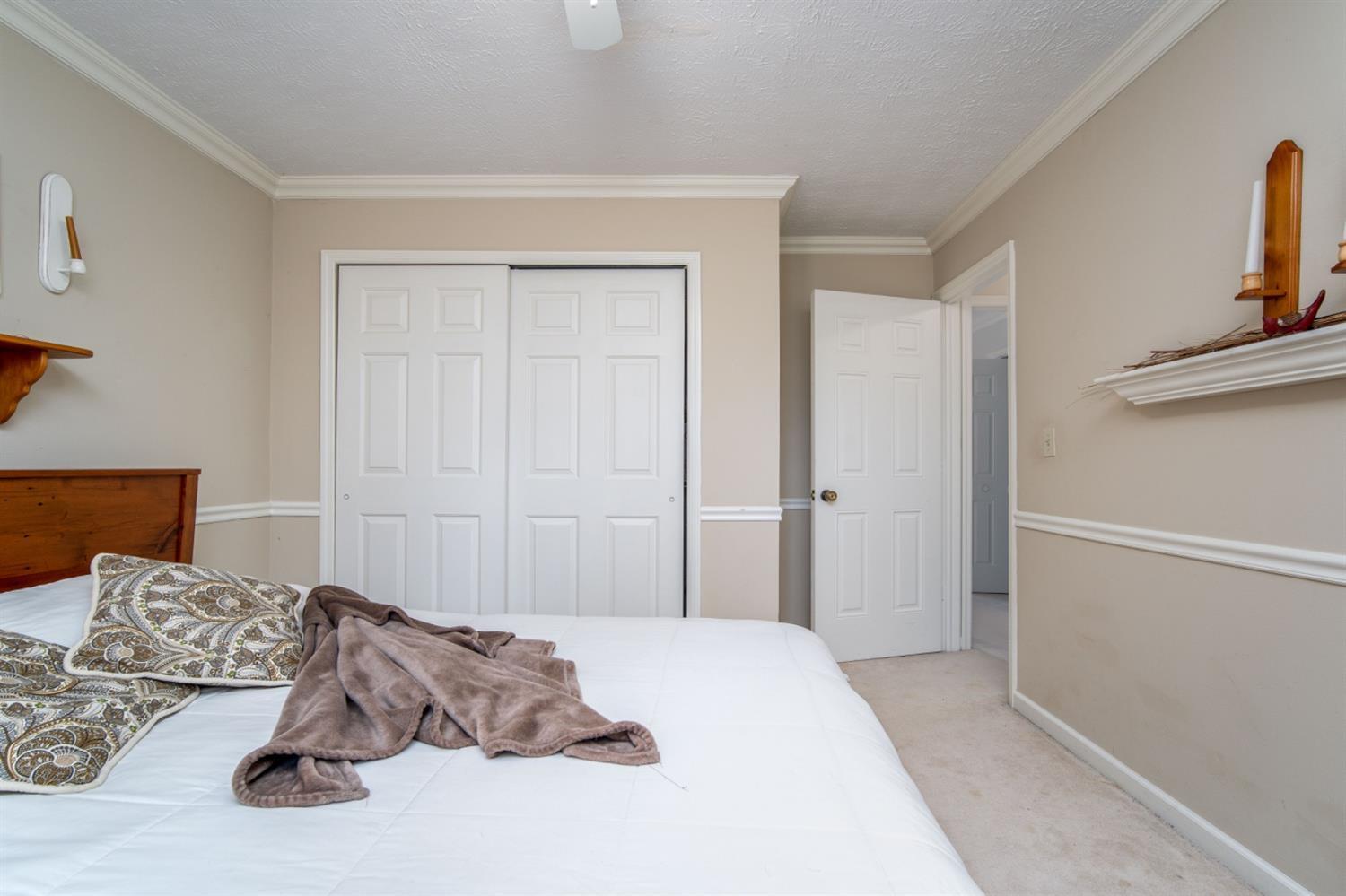 6888 Bunnell Hill Road Springboro, OH 45066 - Photo 20 of 32
