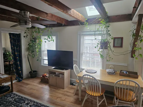 $2,350 | 48 4th Street, Unit 4, Dover, NH 03820