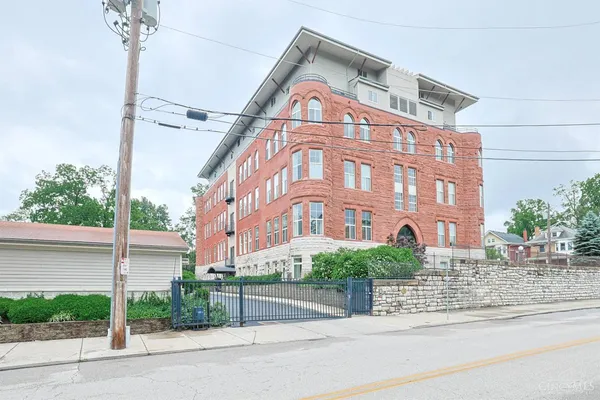 $2,300 | 2700 Ashland Avenue, Unit 57, Cincinnati, OH 45206