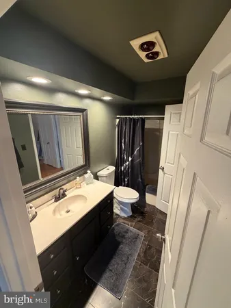 $2,050 | 281 Tall Oak Drive, Charles Town, WV 25414