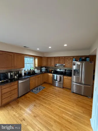 $2,050 | 281 Tall Oak Drive, Charles Town, WV 25414