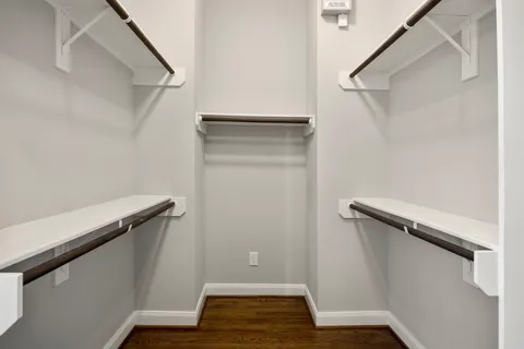 a view of utility room