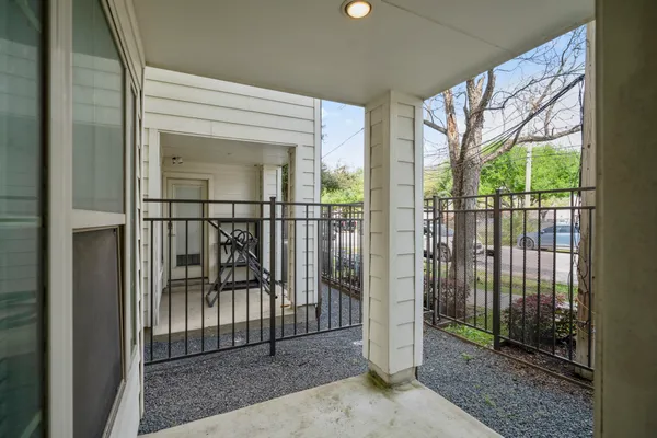 a view of a pathway both side of building